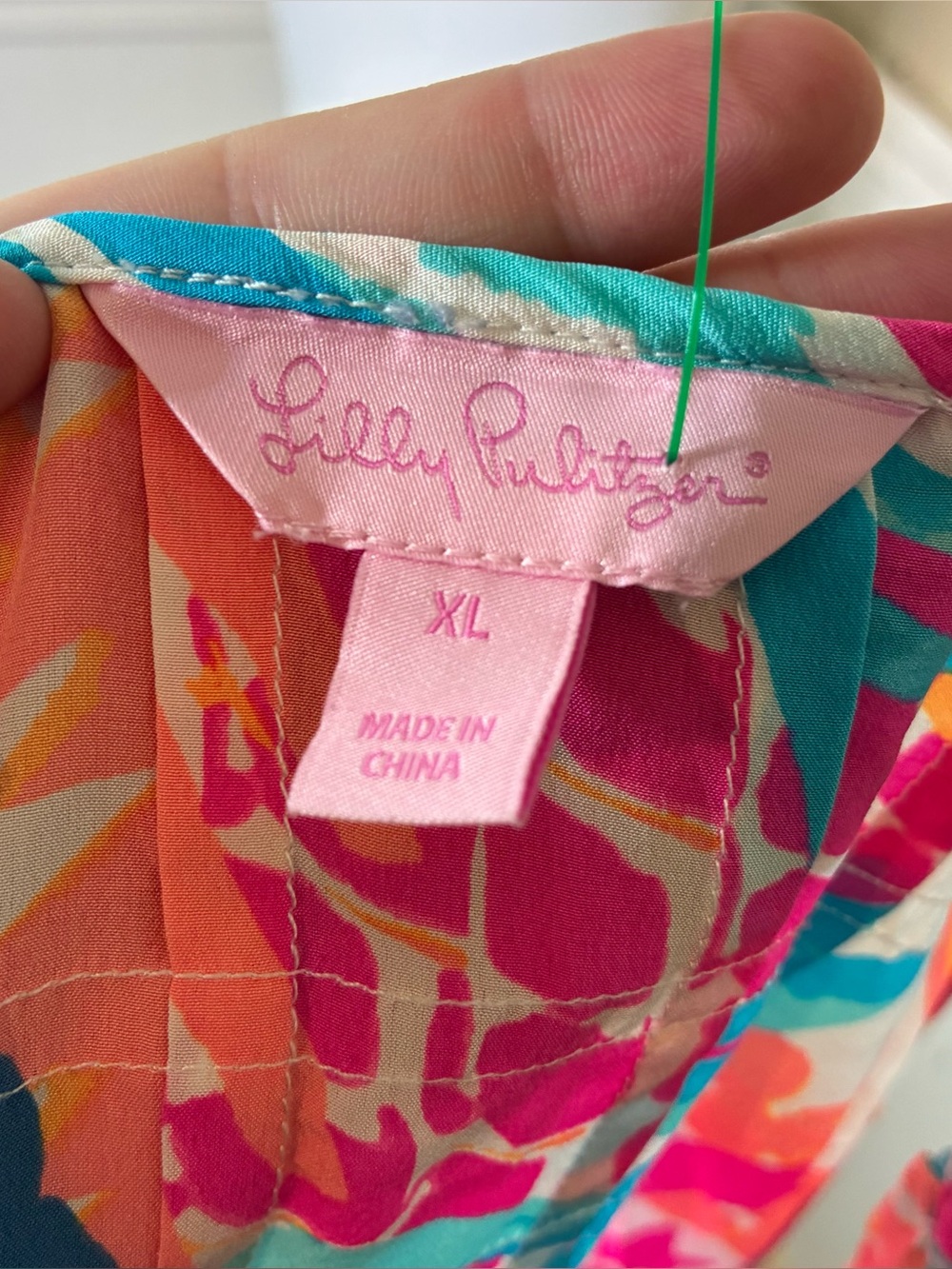 LILLY PULITZER Alyssa Silk Sleeveless Tropical Pineapple Tank Top Size XL - Picture 4 of 7